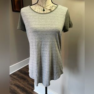 Lululemon size 6 top